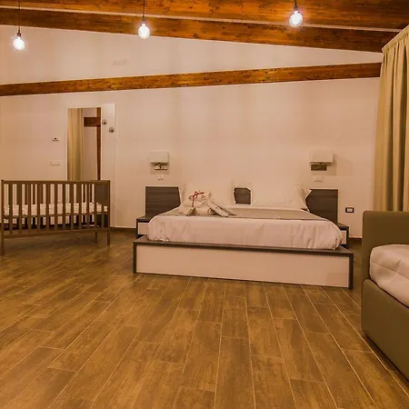 Il Semaforo Sila מלון 3*