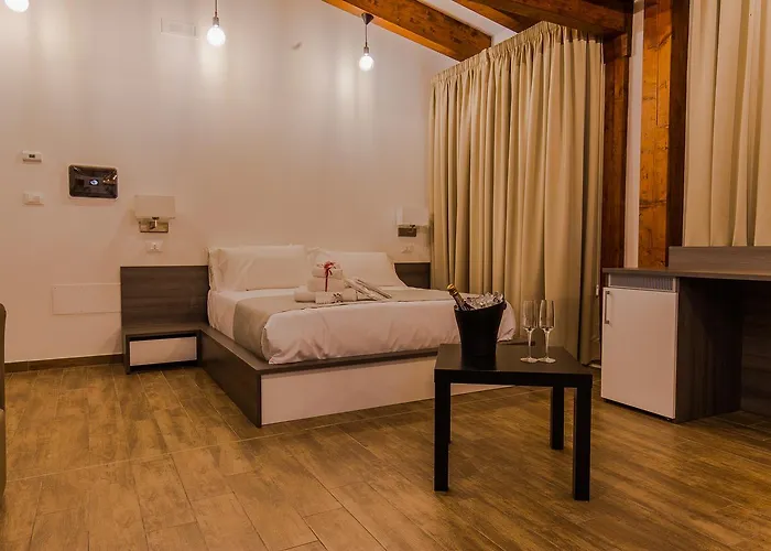 Il Semaforo Sila 酒店 塔瓦娜