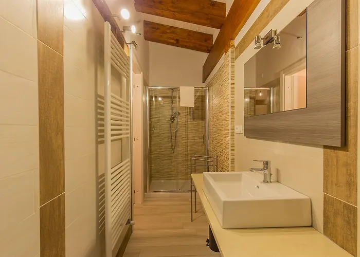 Il Semaforo Sila 3* 塔瓦娜